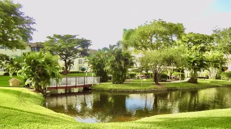 5121 W Oakland Park Boulevard Lauderdale Lakes FL 33313
