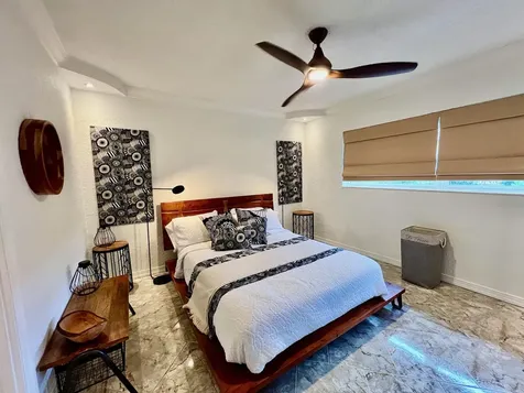 5121 W Oakland Park Boulevard Lauderdale Lakes FL 33313