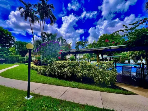5121 W Oakland Park Boulevard Lauderdale Lakes FL 33313