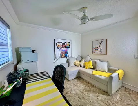5121 W Oakland Park Boulevard Lauderdale Lakes FL 33313