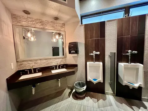5121 W Oakland Park Boulevard Lauderdale Lakes FL 33313