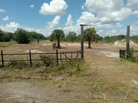 19145 NW 270th Street Okeechobee FL 34972