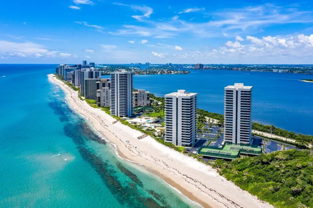 5540 N Ocean Drive Singer Island FL 33404