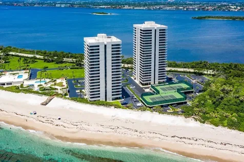 5540 N Ocean Drive Singer Island FL 33404