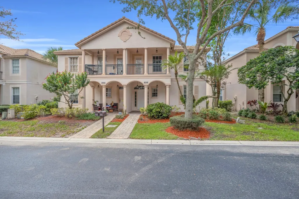 8058 Murano Circle Palm Beach Gardens FL 33418