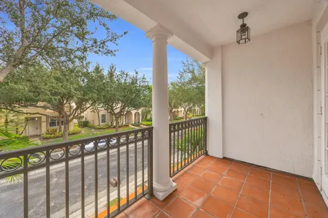 8058 Murano Circle Palm Beach Gardens FL 33418