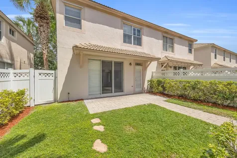 8058 Murano Circle Palm Beach Gardens FL 33418