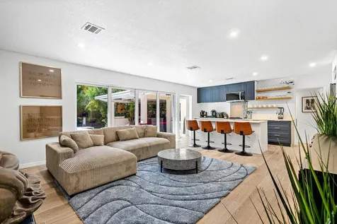 2041 Ne 30th Street Fort Lauderdale FL 33306