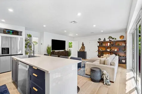 2041 Ne 30th Street Fort Lauderdale FL 33306