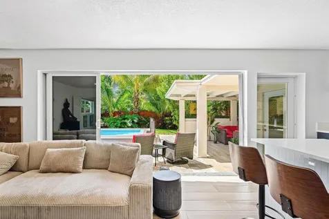 2041 Ne 30th Street Fort Lauderdale FL 33306