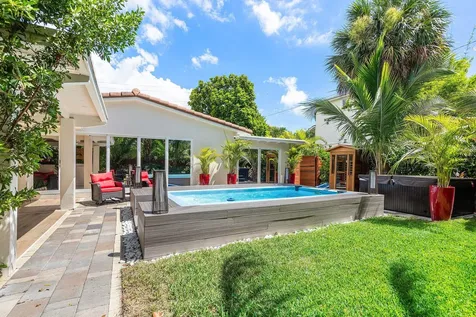 2041 Ne 30th Street Fort Lauderdale FL 33306