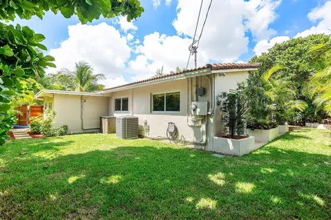 2041 Ne 30th Street Fort Lauderdale FL 33306