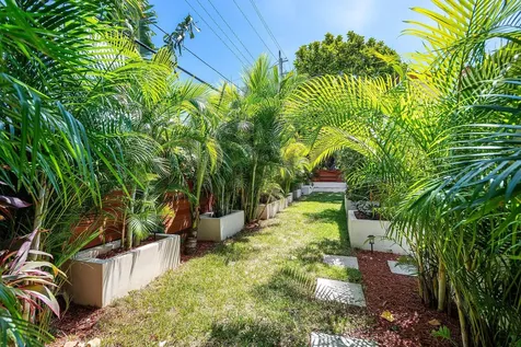 2041 Ne 30th Street Fort Lauderdale FL 33306
