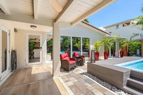2041 Ne 30th Street Fort Lauderdale FL 33306