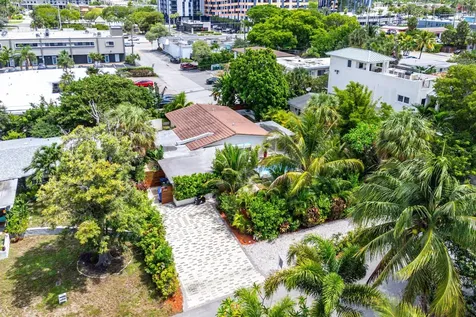 2041 Ne 30th Street Fort Lauderdale FL 33306