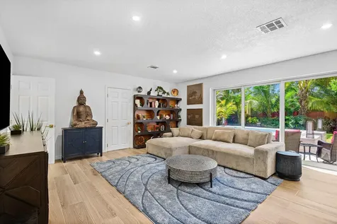 2041 Ne 30th Street Fort Lauderdale FL 33306