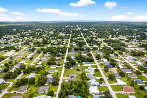 8156 101st Court Vero Beach FL 32967