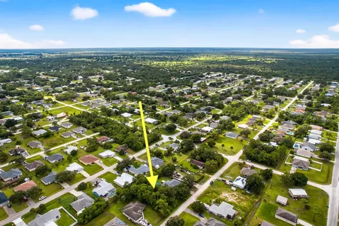 8156 101st Court Vero Beach FL 32967