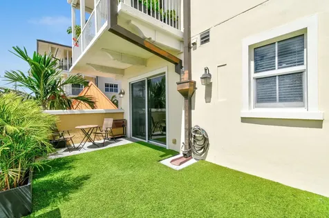 3940 N Flagler Drive West Palm Beach FL 33407