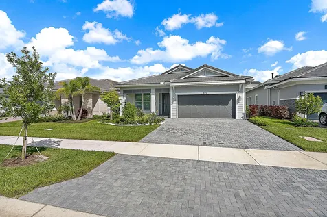 10151 Driftwood Way Palm Beach Gardens FL 33412