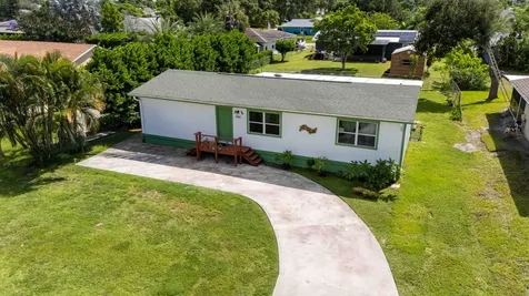 1881 Se Manth Lane Port Saint Lucie FL 34983