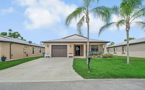 32 Oro Grande Way Port Saint Lucie FL 34952