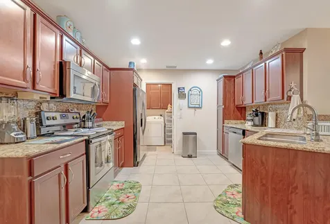 32 Oro Grande Way Port Saint Lucie FL 34952