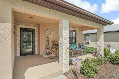 32 Oro Grande Way Port Saint Lucie FL 34952
