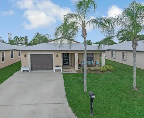 32 Oro Grande Way Port Saint Lucie FL 34952