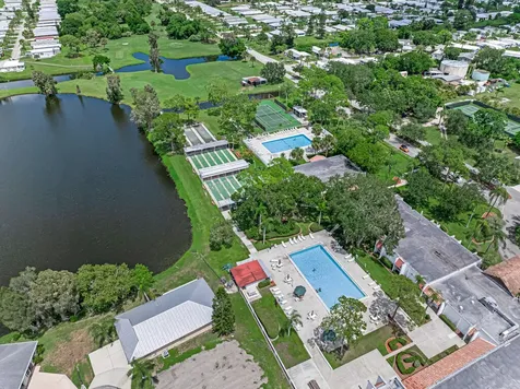 32 Oro Grande Way Port Saint Lucie FL 34952