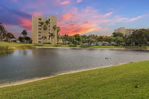 7270 Ashford Place Delray Beach FL 33446