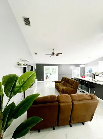 15854 92nd Court The Acreage FL 33412