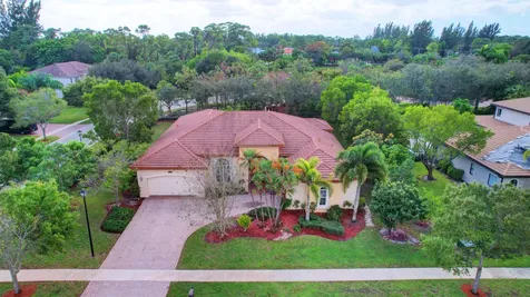 8123 Woodslanding Trail West Palm Beach FL 33411