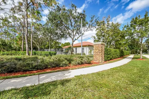 8123 Woodslanding Trail West Palm Beach FL 33411