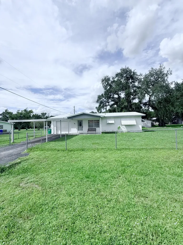 803 Se 13th Street Okeechobee FL 34974