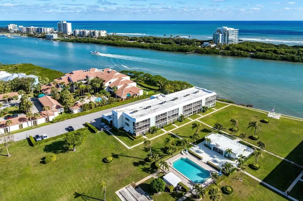 100 Waterway Road Tequesta FL 33469