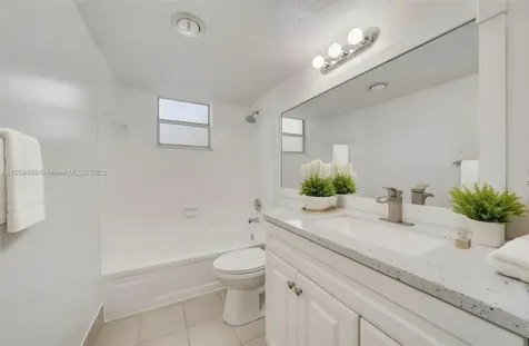 404 Nw 68th Avenue Plantation FL 33317