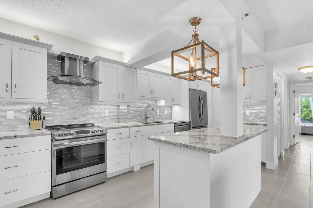 4444 NE Ocean Boulevard Jensen Beach FL 34957