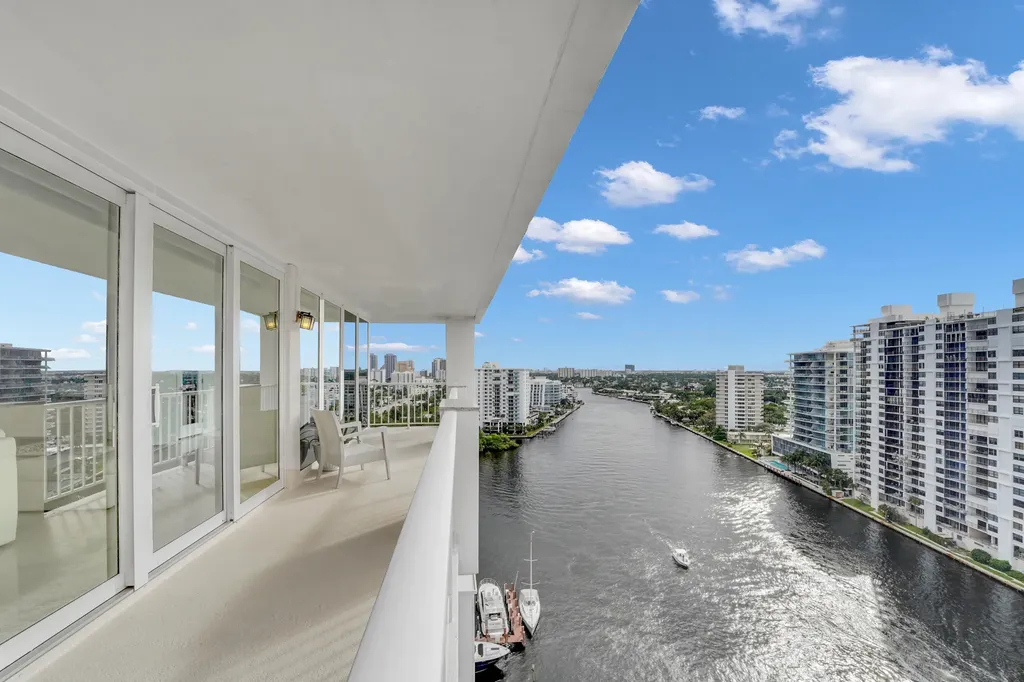 2800 E Sunrise Boulevard Fort Lauderdale FL 33304