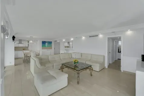 2800 E Sunrise Boulevard Fort Lauderdale FL 33304
