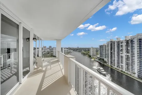 2800 E Sunrise Boulevard Fort Lauderdale FL 33304