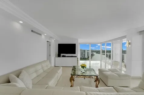 2800 E Sunrise Boulevard Fort Lauderdale FL 33304