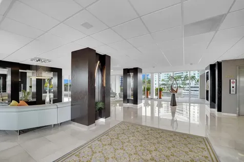 2800 E Sunrise Boulevard Fort Lauderdale FL 33304