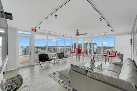 2800 E Sunrise Boulevard Fort Lauderdale FL 33304