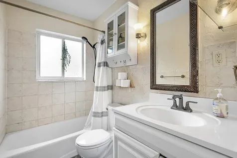 1290 Ne 4th Avenue Boca Raton FL 33432