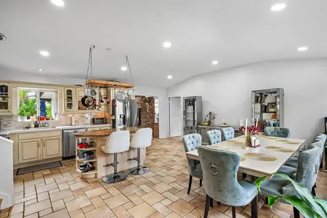 1290 Ne 4th Avenue Boca Raton FL 33432