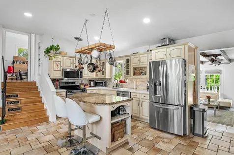 1290 Ne 4th Avenue Boca Raton FL 33432