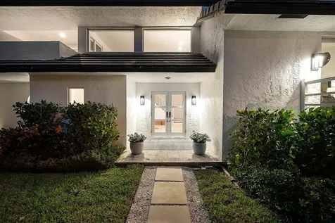 5910 Old Ocean Boulevard Ocean Ridge FL 33435