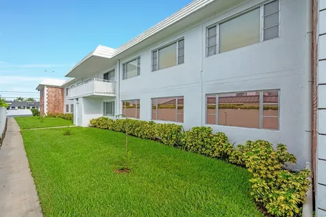 418 S Cypress Road Pompano Beach FL 33060