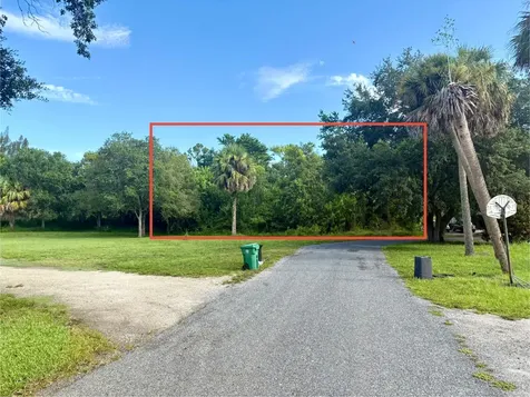 Tbd Avenue R Fort Pierce FL 34945